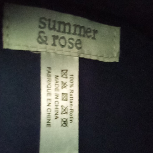 Summer Rose rattan woven crossbody round bag - Picture 7 of 8